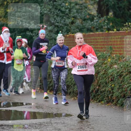 07.12.2025 - St. Pauli X-Mass-Run No. 15 Michael Burmester http://msf.ph/oto/9406225 07.12.2025 11:21:48 Laufen 2424, 3845, 15, 2865 meine-sportfotos.de