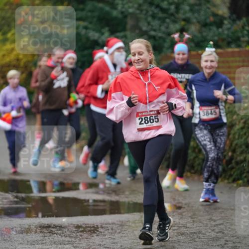 07.12.2025 - St. Pauli X-Mass-Run No. 15 Michael Burmester http://msf.ph/oto/9406229 07.12.2025 11:21:49 Laufen 15, 2865, 3845 meine-sportfotos.de