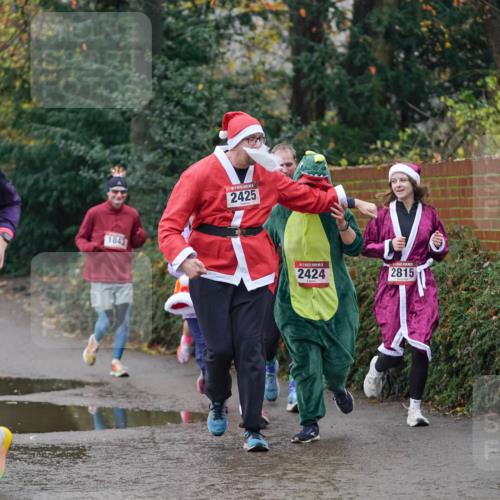 07.12.2025 - St. Pauli X-Mass-Run No. 15 Michael Burmester http://msf.ph/oto/9406236 07.12.2025 11:21:52 Laufen 3845, 1843, 2425, 15, 2424, 2815 meine-sportfotos.de