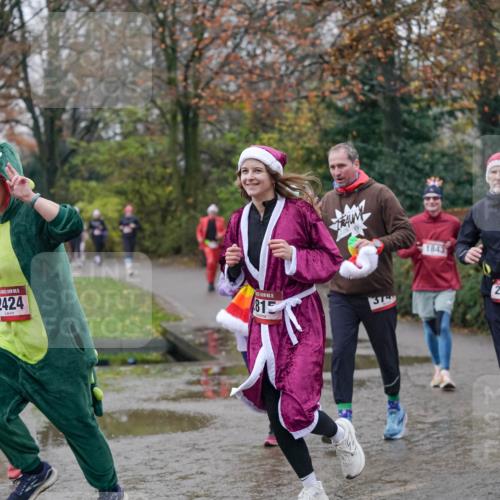 07.12.2025 - St. Pauli X-Mass-Run No. 15 Michael Burmester http://msf.ph/oto/9406246 07.12.2025 11:21:55 Laufen 2816, 2424, 15, 815, 37, 1843, 2561 meine-sportfotos.de