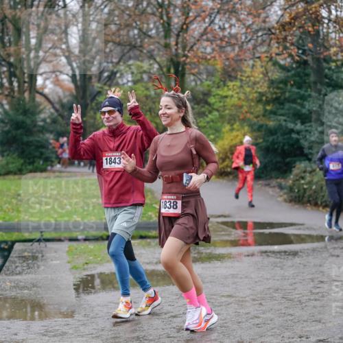 07.12.2025 - St. Pauli X-Mass-Run No. 15 Michael Burmester http://msf.ph/oto/9406254 07.12.2025 11:21:57 Laufen 1843, 15, 1838 meine-sportfotos.de