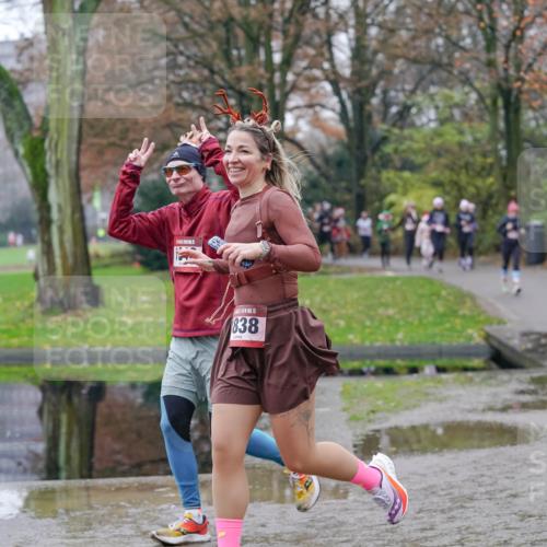 07.12.2025 - St. Pauli X-Mass-Run No. 15 Michael Burmester http://msf.ph/oto/9406259 07.12.2025 11:21:57 Laufen 15, 838 meine-sportfotos.de
