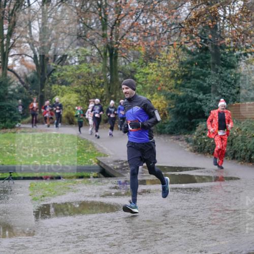 07.12.2025 - St. Pauli X-Mass-Run No. 15 Michael Burmester http://msf.ph/oto/9406263 07.12.2025 11:21:59 Laufen 2944 meine-sportfotos.de