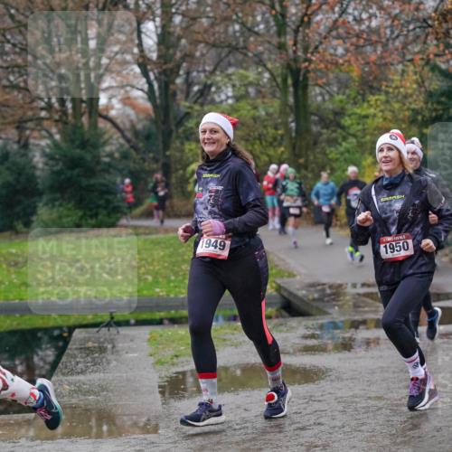 07.12.2025 - St. Pauli X-Mass-Run No. 15 Michael Burmester http://msf.ph/oto/9406299 07.12.2025 11:22:10 Laufen 1949, 5, 1950 meine-sportfotos.de