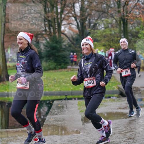 07.12.2025 - St. Pauli X-Mass-Run No. 15 Michael Burmester http://msf.ph/oto/9406301 07.12.2025 11:22:11 Laufen 1949, 15, 1950, 729 meine-sportfotos.de