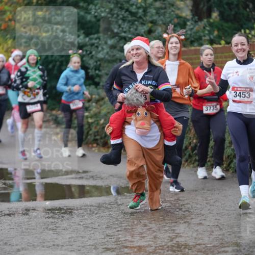 07.12.2025 - St. Pauli X-Mass-Run No. 15 Michael Burmester http://msf.ph/oto/9406310 07.12.2025 11:22:14 Laufen 3204, 3, 3735, 15, 3453 meine-sportfotos.de