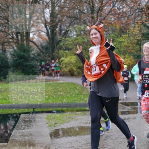 07.12.2025 - St. Pauli X-Mass-Run No. 15 Michael Burmester http://msf.ph/oto/9406321 07.12.2025 11:22:18 Laufen 07, 3733, 373 meine-sportfotos.de