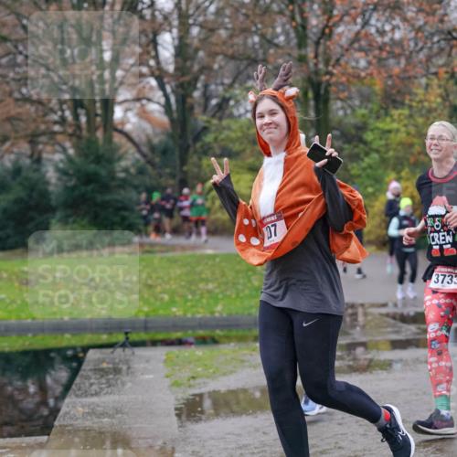 07.12.2025 - St. Pauli X-Mass-Run No. 15 Michael Burmester http://msf.ph/oto/9406322 07.12.2025 11:22:18 Laufen 07, 3733, 60602, 00, 3735 meine-sportfotos.de