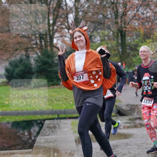 07.12.2025 - St. Pauli X-Mass-Run No. 15 Michael Burmester http://msf.ph/oto/9406324 07.12.2025 11:22:18 Laufen 15, 207, 55, 3733, 3735 meine-sportfotos.de