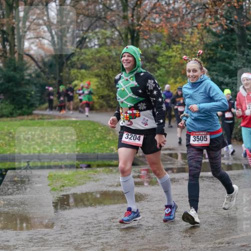 07.12.2025 - St. Pauli X-Mass-Run No. 15 Michael Burmester http://msf.ph/oto/9406331 07.12.2025 11:22:20 Laufen 3204, 15, 3505, 2713, 3529 meine-sportfotos.de