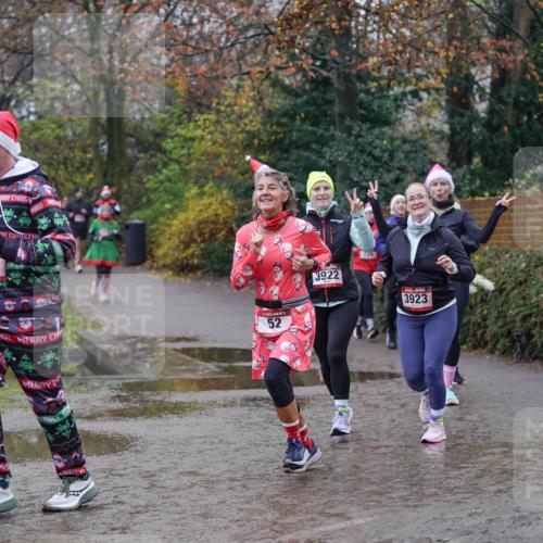 07.12.2025 - St. Pauli X-Mass-Run No. 15 Michael Burmester http://msf.ph/oto/9406347 07.12.2025 11:22:24 Laufen 434, 3423, 52, 3922, 3923 meine-sportfotos.de