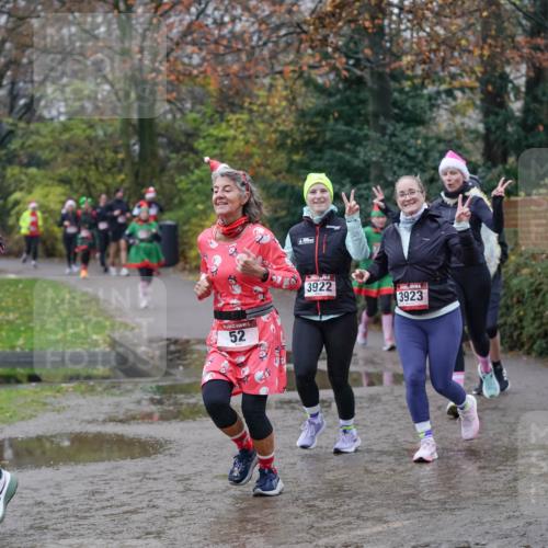 07.12.2025 - St. Pauli X-Mass-Run No. 15 Michael Burmester http://msf.ph/oto/9406350 07.12.2025 11:22:24 Laufen 3423, 52, 3922, 3923 meine-sportfotos.de