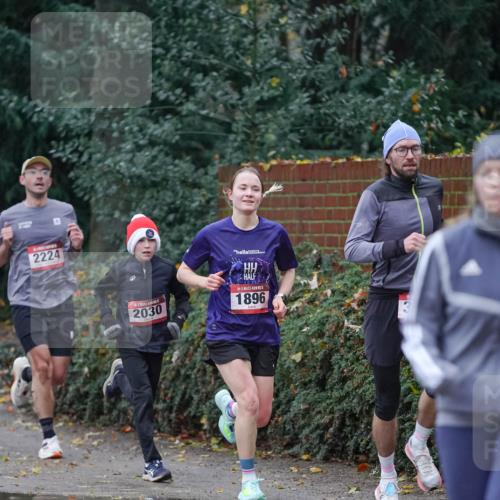 07.12.2025 - St. Pauli X-Mass-Run No. 15 Michael Burmester http://msf.ph/oto/9406374 07.12.2025 09:37:23 Laufen 2224, 2030, 25, 1896, 5030 meine-sportfotos.de