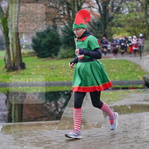 07.12.2025 - St. Pauli X-Mass-Run No. 15 Michael Burmester http://msf.ph/oto/9406377 07.12.2025 11:22:31 Laufen  meine-sportfotos.de