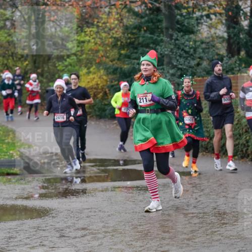 07.12.2025 - St. Pauli X-Mass-Run No. 15 Michael Burmester http://msf.ph/oto/9406389 07.12.2025 11:22:33 Laufen 2416, 211, 5001, 5000 meine-sportfotos.de
