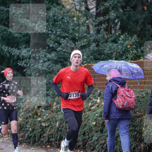 07.12.2025 - St. Pauli X-Mass-Run No. 15 Michael Burmester http://msf.ph/oto/9406398 07.12.2025 09:37:40 Laufen 58, 5, 2135 meine-sportfotos.de