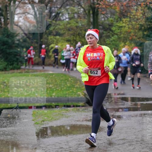 07.12.2025 - St. Pauli X-Mass-Run No. 15 Michael Burmester http://msf.ph/oto/9406435 07.12.2025 11:22:39 Laufen 652, 1061 meine-sportfotos.de