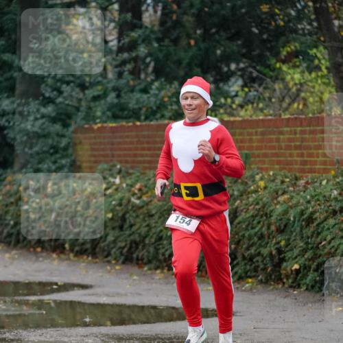 07.12.2025 - St. Pauli X-Mass-Run No. 15 Michael Burmester http://msf.ph/oto/9406436 07.12.2025 09:37:48 Laufen 0, 154 meine-sportfotos.de