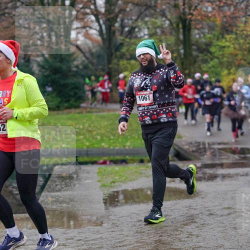 07.12.2025 - St. Pauli X-Mass-Run No. 15 Michael Burmester http://msf.ph/oto/9406445 07.12.2025 11:22:40 Laufen 652, 1061 meine-sportfotos.de