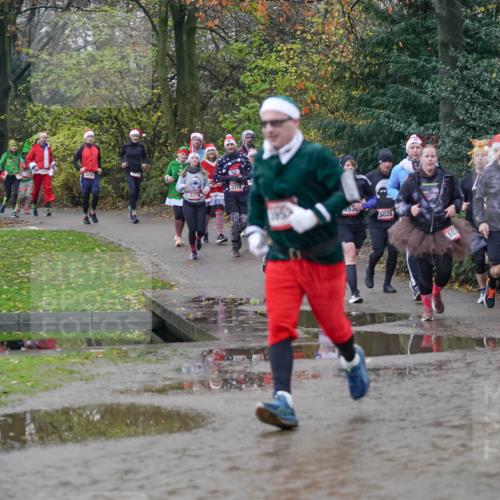 07.12.2025 - St. Pauli X-Mass-Run No. 15 Michael Burmester http://msf.ph/oto/9406461 07.12.2025 11:22:42 Laufen 3379, 3378, 93, 3028, 100, 195, 2084 meine-sportfotos.de