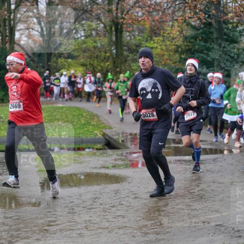 07.12.2025 - St. Pauli X-Mass-Run No. 15 Michael Burmester http://msf.ph/oto/9406517 07.12.2025 11:22:49 Laufen 2669, 00, 3028, 2947, 259, 3403 meine-sportfotos.de