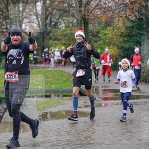 07.12.2025 - St. Pauli X-Mass-Run No. 15 Michael Burmester http://msf.ph/oto/9406527 07.12.2025 11:22:50 Laufen 15, 3028, 00, 2947, 259, 3403 meine-sportfotos.de