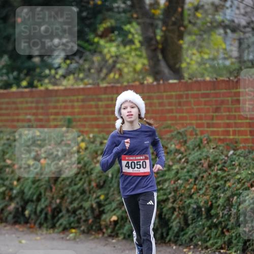 07.12.2025 - St. Pauli X-Mass-Run No. 15 Michael Burmester http://msf.ph/oto/9406564 07.12.2025 09:38:15 Laufen 15, 4050 meine-sportfotos.de