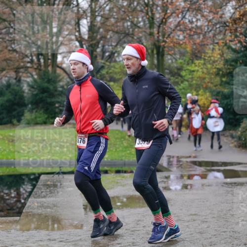 07.12.2025 - St. Pauli X-Mass-Run No. 15 Michael Burmester http://msf.ph/oto/9406579 07.12.2025 11:22:56 Laufen 576, 3579, 3465 meine-sportfotos.de