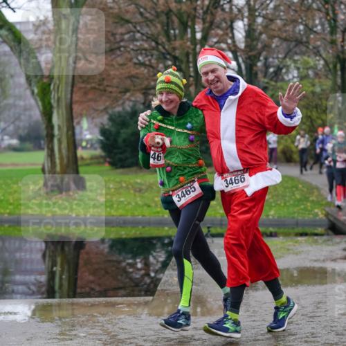 07.12.2025 - St. Pauli X-Mass-Run No. 15 Michael Burmester http://msf.ph/oto/9406597 07.12.2025 11:22:59 Laufen 46, 3465, 3466 meine-sportfotos.de