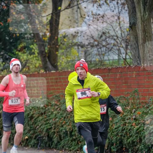 07.12.2025 - St. Pauli X-Mass-Run No. 15 Michael Burmester http://msf.ph/oto/9406604 07.12.2025 09:38:41 Laufen 937, 15, 96, 15 meine-sportfotos.de