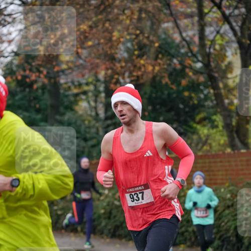 07.12.2025 - St. Pauli X-Mass-Run No. 15 Michael Burmester http://msf.ph/oto/9406614 07.12.2025 09:38:43 Laufen 15, 937 meine-sportfotos.de