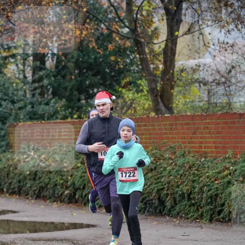 07.12.2025 - St. Pauli X-Mass-Run No. 15 Michael Burmester http://msf.ph/oto/9406620 07.12.2025 09:38:44 Laufen 5, 1722 meine-sportfotos.de