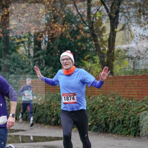 07.12.2025 - St. Pauli X-Mass-Run No. 15 Michael Burmester http://msf.ph/oto/9406688 07.12.2025 09:38:56 Laufen 15, 1874 meine-sportfotos.de