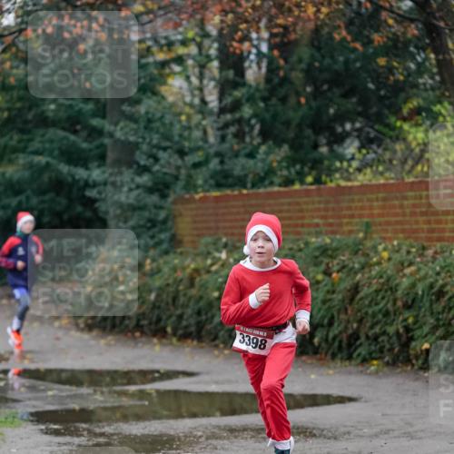 07.12.2025 - St. Pauli X-Mass-Run No. 15 Michael Burmester http://msf.ph/oto/9406742 07.12.2025 09:39:06 Laufen 15, 3398 meine-sportfotos.de