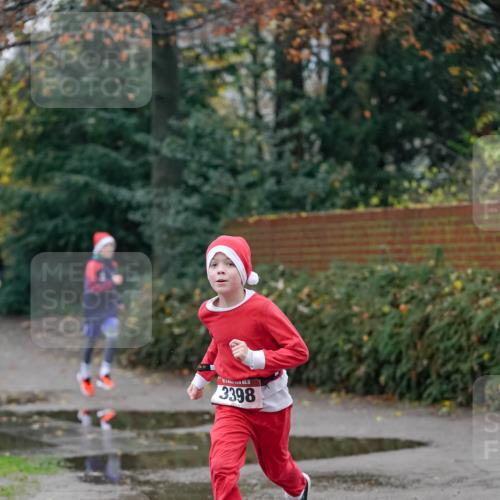 07.12.2025 - St. Pauli X-Mass-Run No. 15 Michael Burmester http://msf.ph/oto/9406746 07.12.2025 09:39:07 Laufen 3398 meine-sportfotos.de