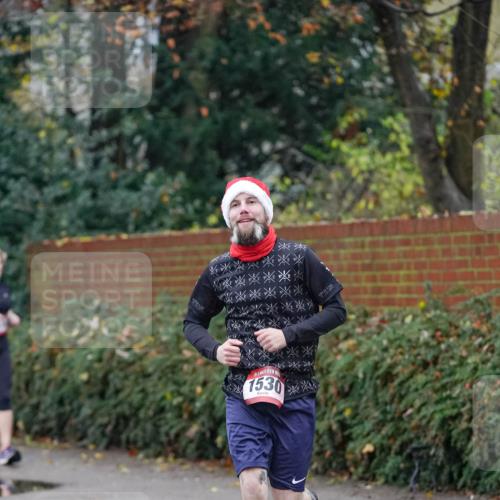 07.12.2025 - St. Pauli X-Mass-Run No. 15 Michael Burmester http://msf.ph/oto/9406762 07.12.2025 09:39:12 Laufen 1530 meine-sportfotos.de