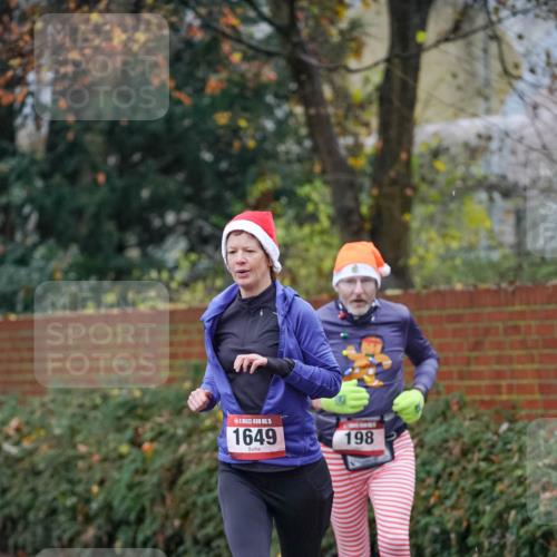 07.12.2025 - St. Pauli X-Mass-Run No. 15 Michael Burmester http://msf.ph/oto/9406810 07.12.2025 09:39:27 Laufen 15, 1649, 198 meine-sportfotos.de