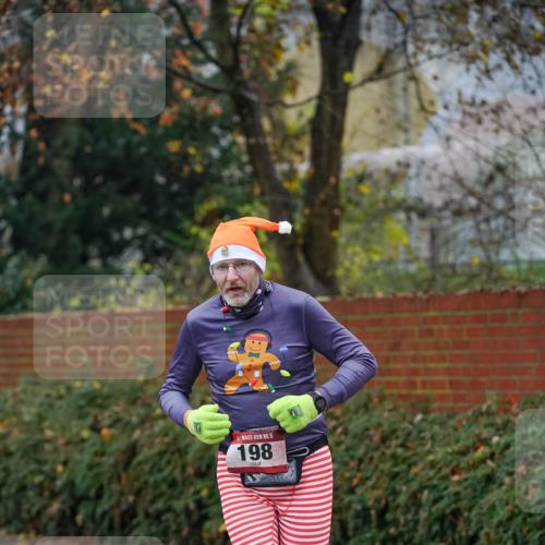 07.12.2025 - St. Pauli X-Mass-Run No. 15 Michael Burmester http://msf.ph/oto/9406814 07.12.2025 09:39:28 Laufen 15, 198 meine-sportfotos.de