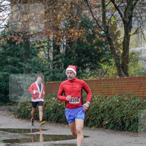 07.12.2025 - St. Pauli X-Mass-Run No. 15 Michael Burmester http://msf.ph/oto/9406864 07.12.2025 09:39:48 Laufen 2209 meine-sportfotos.de