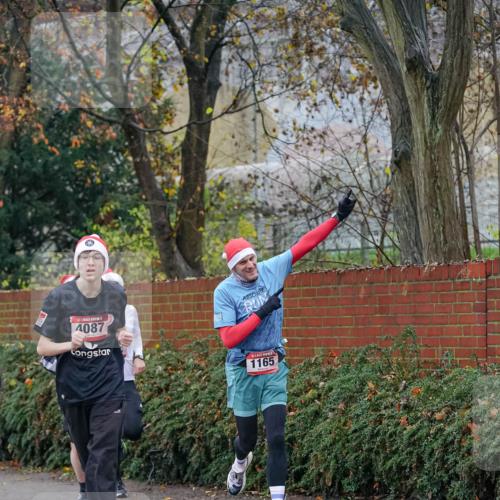 07.12.2025 - St. Pauli X-Mass-Run No. 15 Michael Burmester http://msf.ph/oto/9406890 07.12.2025 09:39:54 Laufen 4087, 1165 meine-sportfotos.de