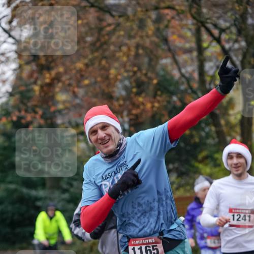 07.12.2025 - St. Pauli X-Mass-Run No. 15 Michael Burmester http://msf.ph/oto/9406910 07.12.2025 09:39:57 Laufen 15, 1165, 1241 meine-sportfotos.de