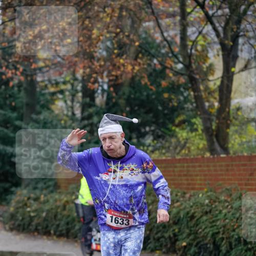 07.12.2025 - St. Pauli X-Mass-Run No. 15 Michael Burmester http://msf.ph/oto/9406924 07.12.2025 09:39:58 Laufen 15, 1633 meine-sportfotos.de