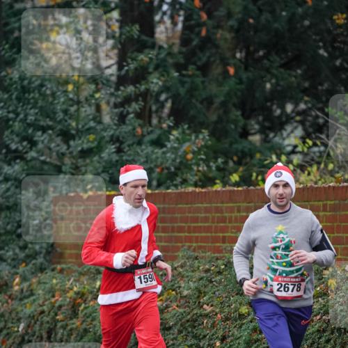 07.12.2025 - St. Pauli X-Mass-Run No. 15 Michael Burmester http://msf.ph/oto/9406938 07.12.2025 09:40:10 Laufen 159, 2678 meine-sportfotos.de