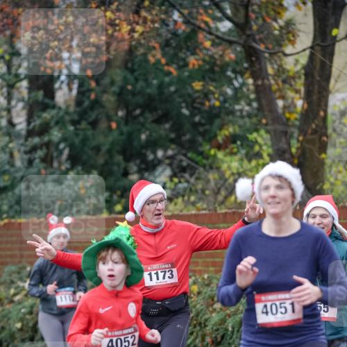07.12.2025 - St. Pauli X-Mass-Run No. 15 Michael Burmester http://msf.ph/oto/9407024 07.12.2025 09:40:38 Laufen 4052, 15, 1173, 4051, 55 meine-sportfotos.de