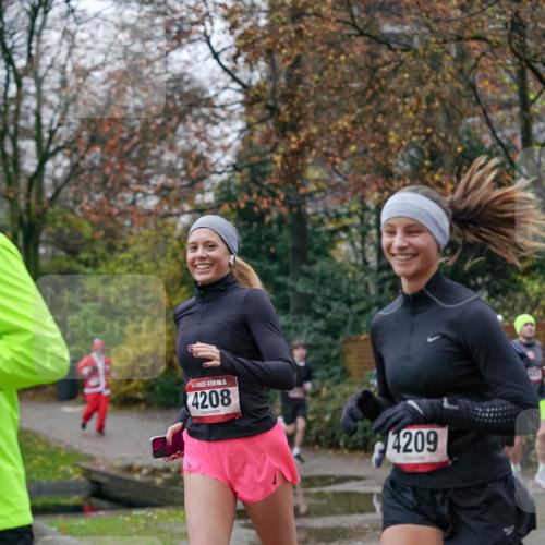 07.12.2025 - St. Pauli X-Mass-Run No. 15 Michael Burmester http://msf.ph/oto/9407128 07.12.2025 09:40:54 Laufen 55, 4208, 4209 meine-sportfotos.de
