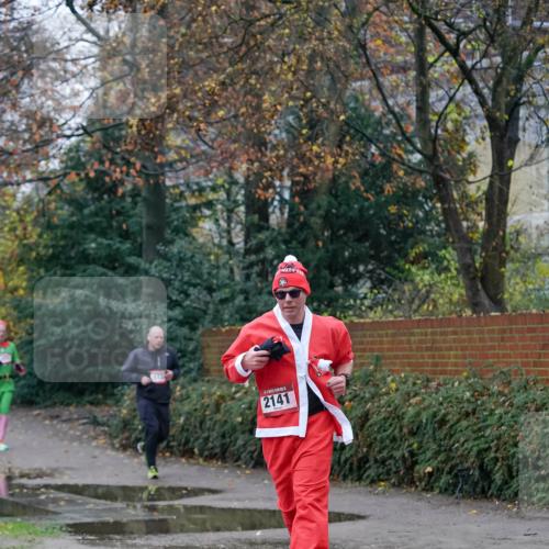 07.12.2025 - St. Pauli X-Mass-Run No. 15 Michael Burmester http://msf.ph/oto/9407178 07.12.2025 09:41:02 Laufen 5, 2141 meine-sportfotos.de
