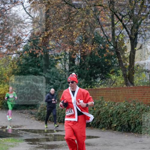 07.12.2025 - St. Pauli X-Mass-Run No. 15 Michael Burmester http://msf.ph/oto/9407182 07.12.2025 09:41:02 Laufen 2141 meine-sportfotos.de