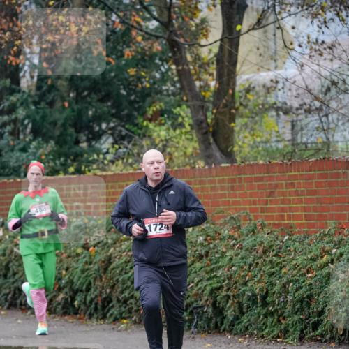07.12.2025 - St. Pauli X-Mass-Run No. 15 Michael Burmester http://msf.ph/oto/9407188 07.12.2025 09:41:05 Laufen 488, 1724 meine-sportfotos.de