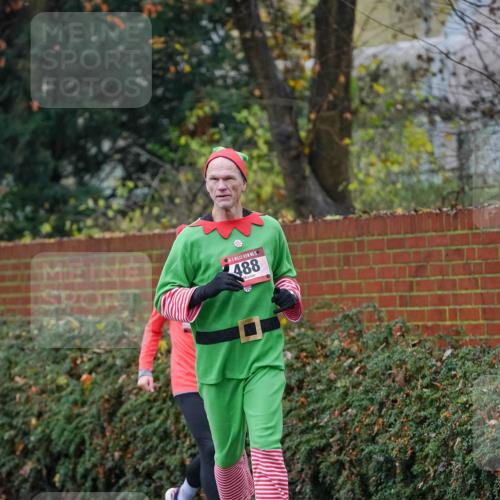 07.12.2025 - St. Pauli X-Mass-Run No. 15 Michael Burmester http://msf.ph/oto/9407192 07.12.2025 09:41:07 Laufen 5, 488 meine-sportfotos.de