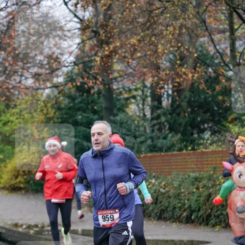 07.12.2025 - St. Pauli X-Mass-Run No. 15 Michael Burmester http://msf.ph/oto/9407264 07.12.2025 09:41:16 Laufen 15, 959 meine-sportfotos.de